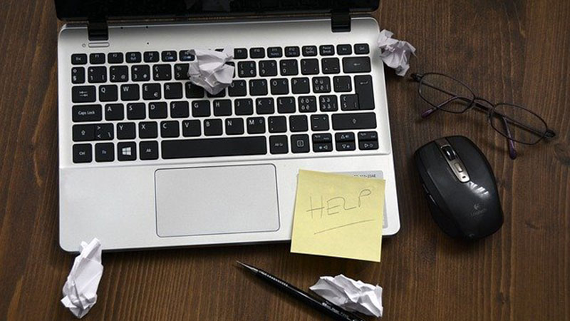 sintirisi-laptop Συντήρηση Laptop