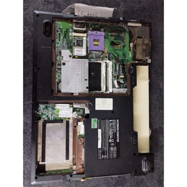 LAPTOP-Clevo-M66SRU--edit-3