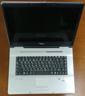 LAPTOP-FUJITSU-SIEMENS-L1310G-2
