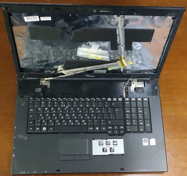 LAPTOP-FUJITSU-SIEMENS-Li-3910-2