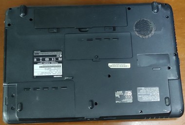 LAPTOP-TOSHIBA-SATELLITE-L450D-12J-3