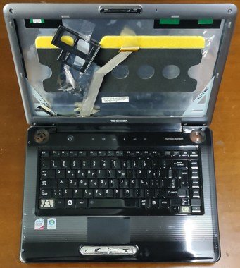 LAPTOP-TOSHIBA-A300-15C-2