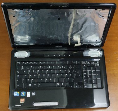 LAPTOP-TOSHIBA-SATELLITE-L555-11K-2